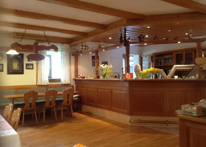 Oberer Wirt Värdshus 2*